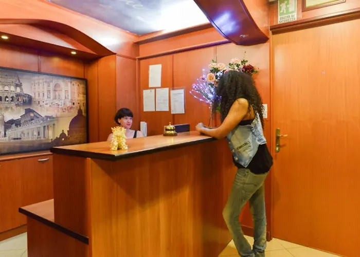 Ogbay Backpackers Haven Hostel *