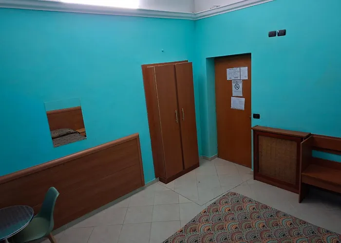 Ogbay Backpackers Haven Hostel
