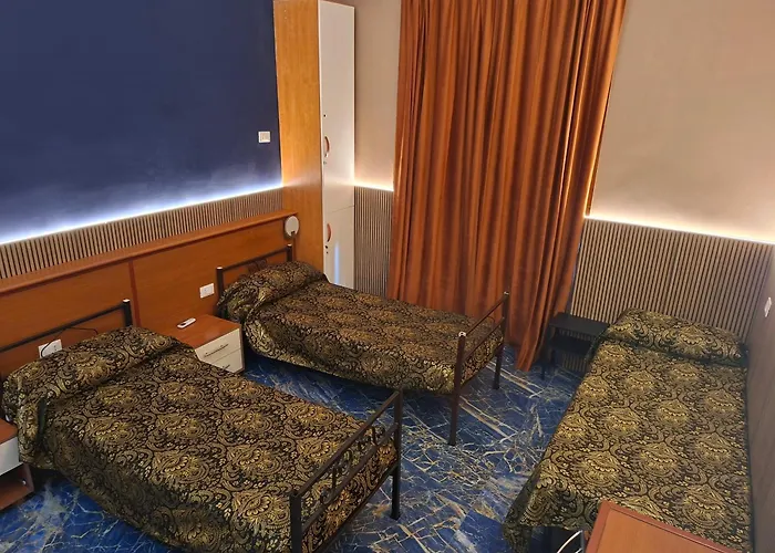 Ogbay Backpackers Haven Hostel *
